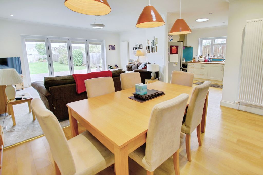 Property photo 3 of 16