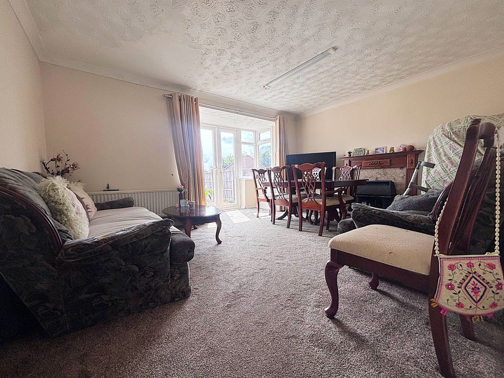 Property photo 3 of 15
