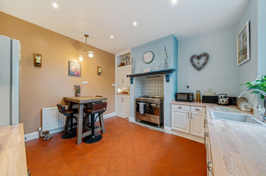 Property photo 3 of 19 1530264-20-6Ac8c8...