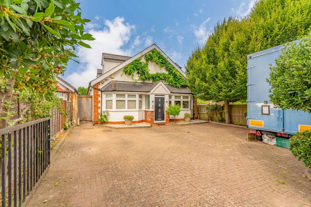 Property photo 1 of 38