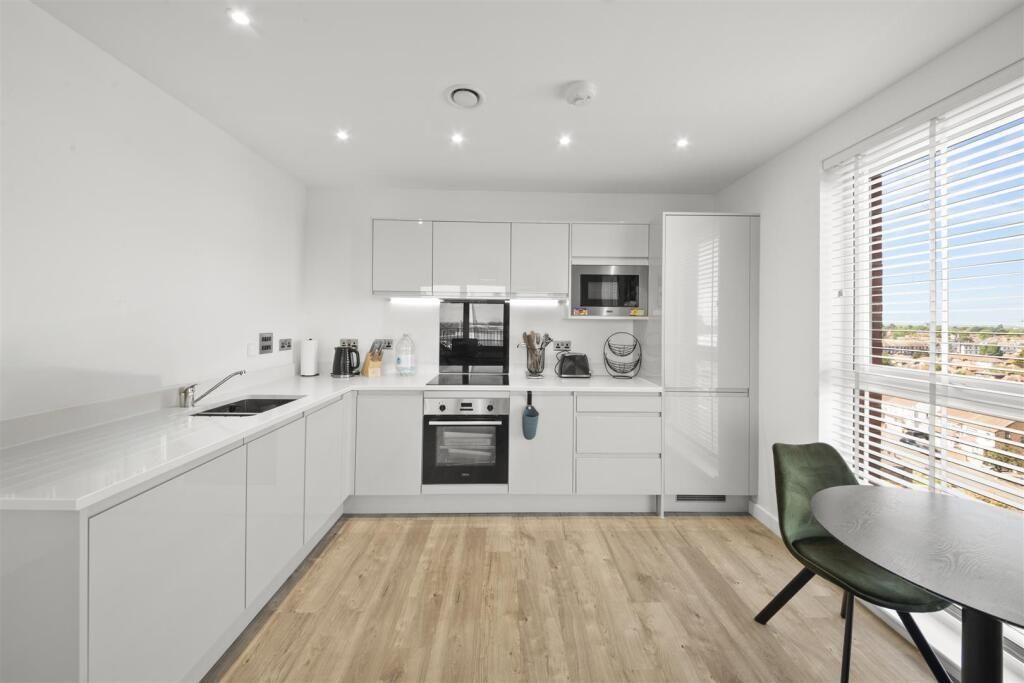 Property photo 3 of 12 248F9483c20253Db03d42B01646F21B3.Jpeg