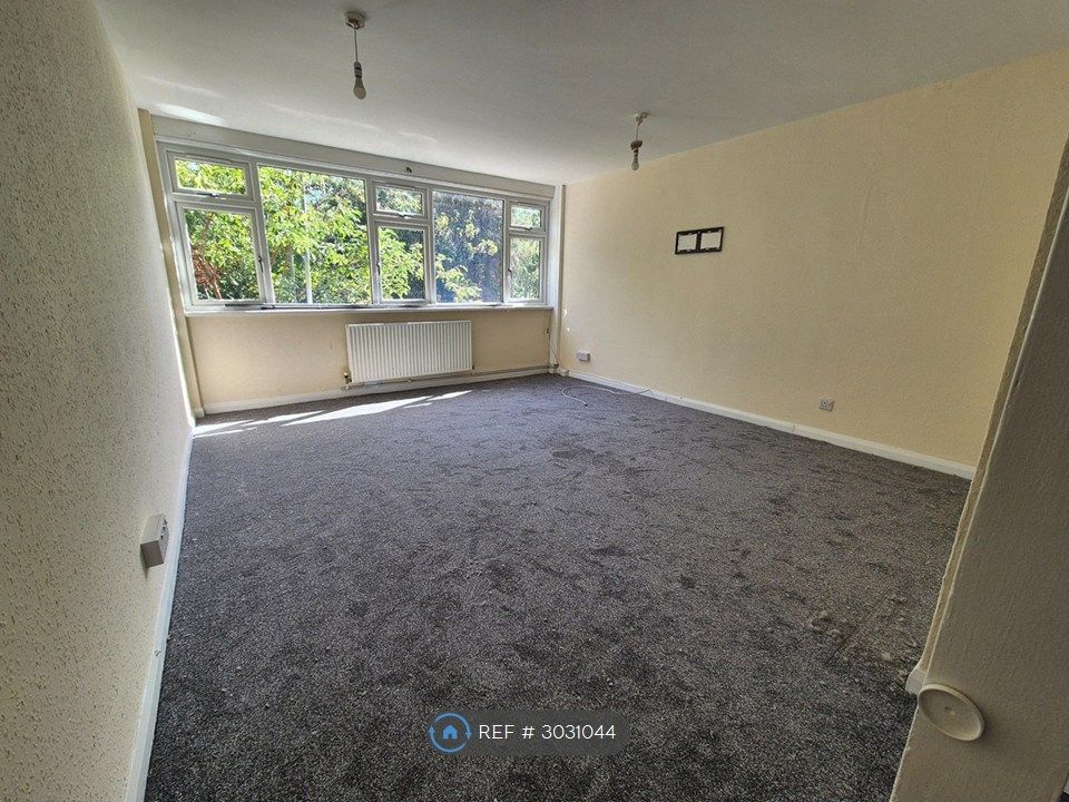 Property photo 1 of 7 Lounge