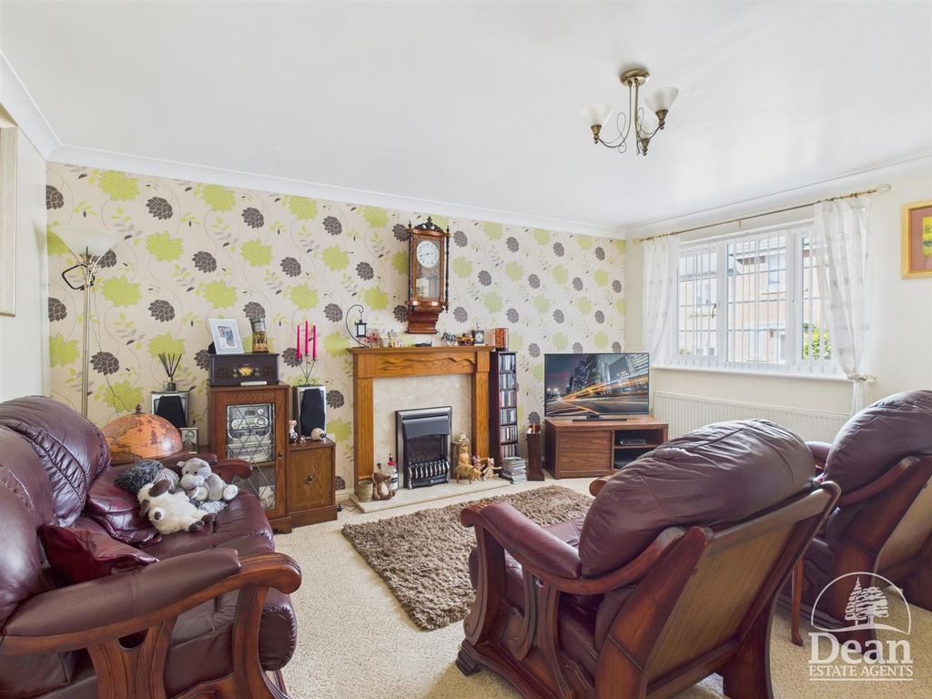 Property photo 2 of 23