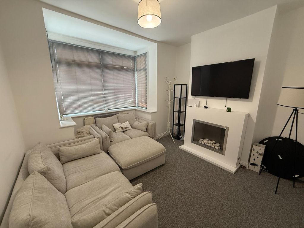 Property photo 2 of 14 Img_4067.Jpg