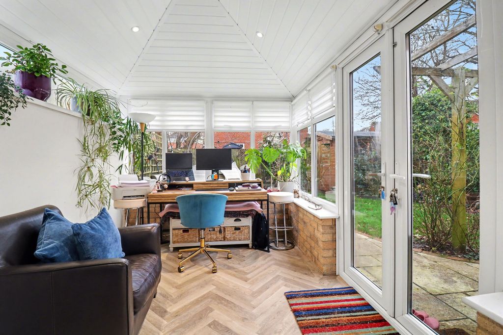 Property photo 3 of 20