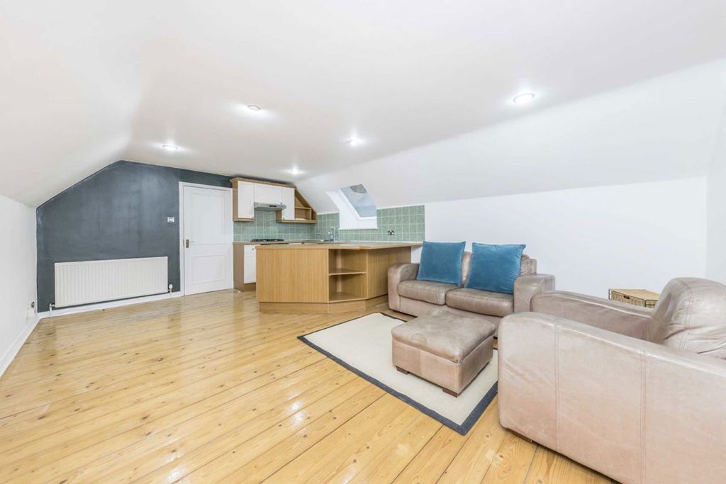 Property photo 2 of 4