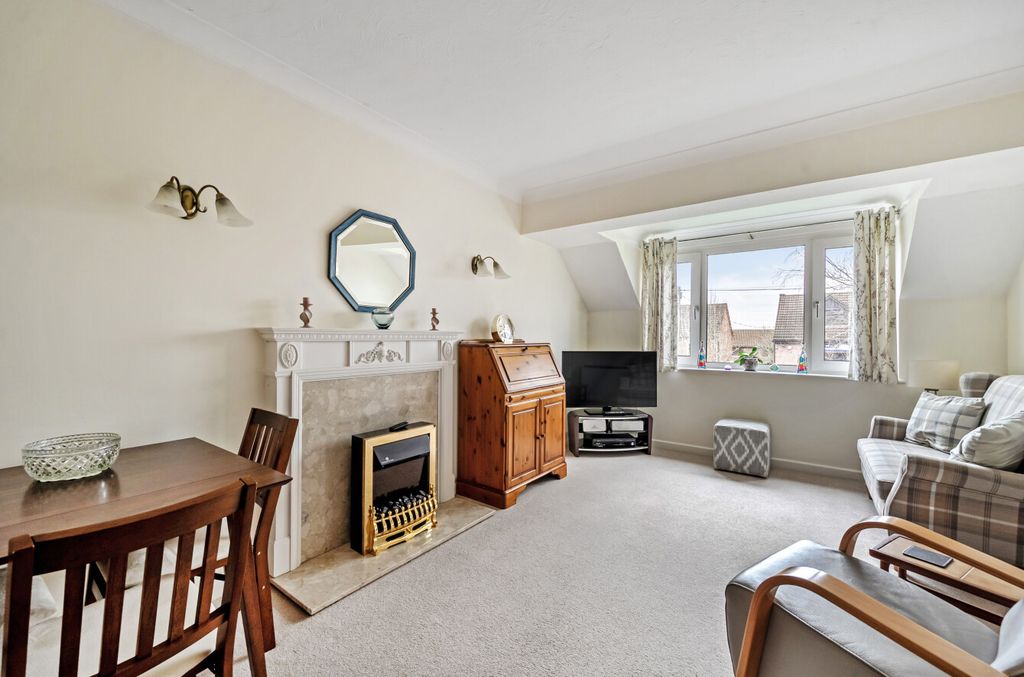 Property photo 3 of 17 1407901-16-6980A4...