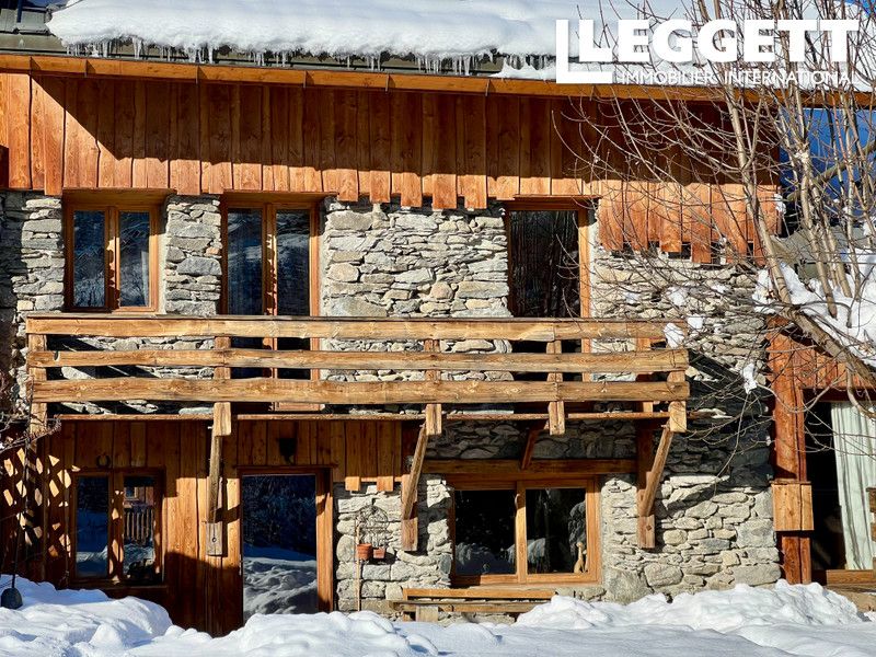 Property photo 1 of 10