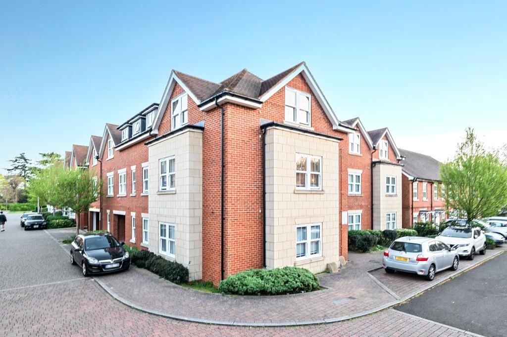 Property photo 1 of 11 External Front