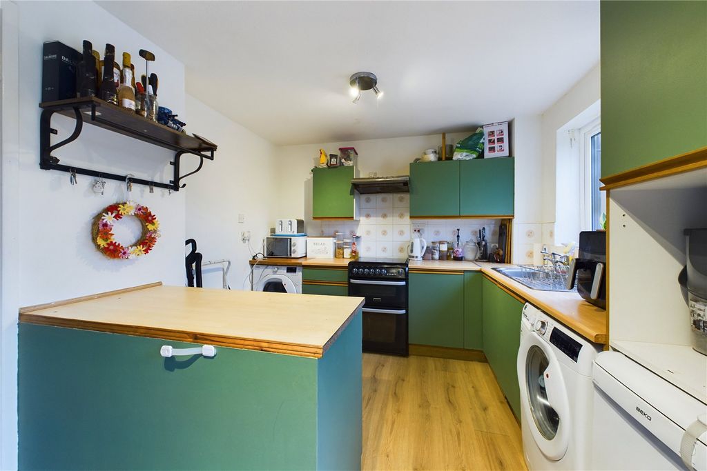 Property photo 3 of 9 Picture No. 13