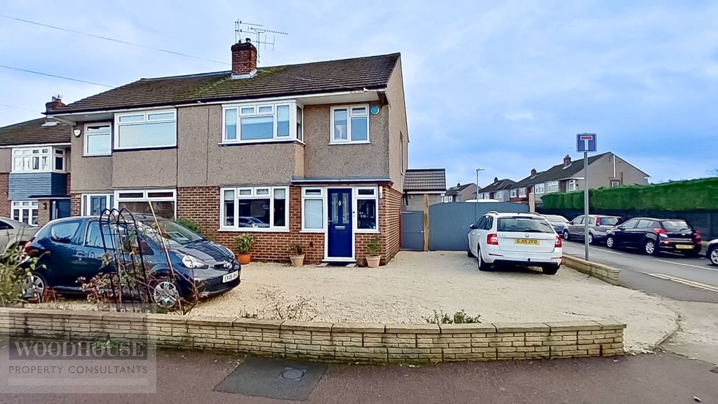 Property photo 1 of 33