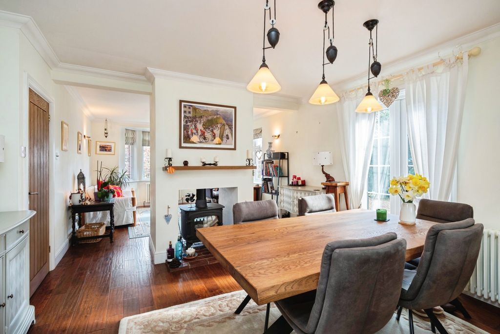 Property photo 2 of 20 Pbox-Img.Jpg