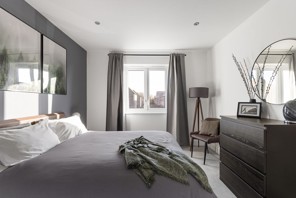 Property photo 3 of 19 Bedroom 1