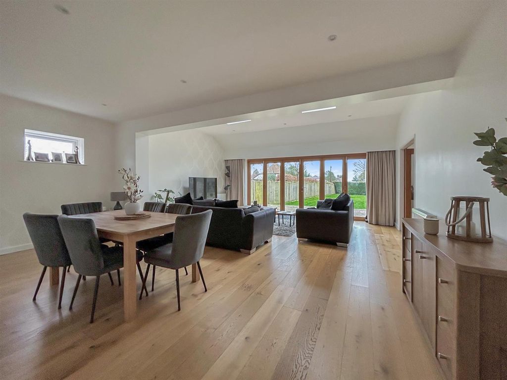 Property photo 2 of 17 1.Jpg