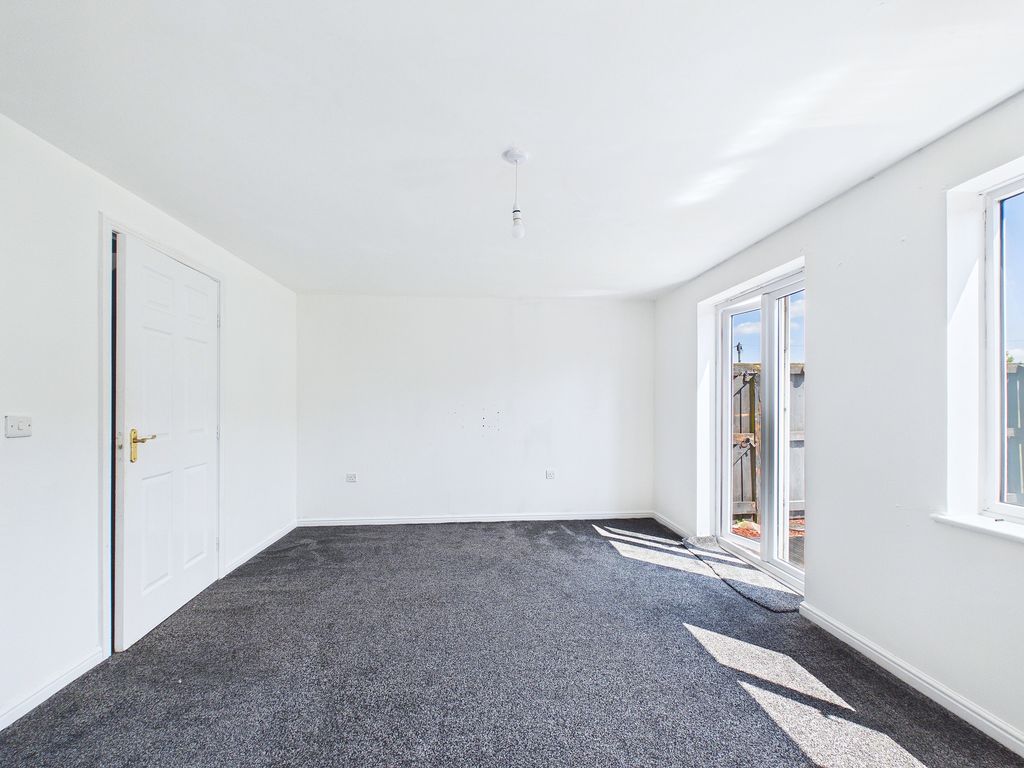 Property photo 3 of 30