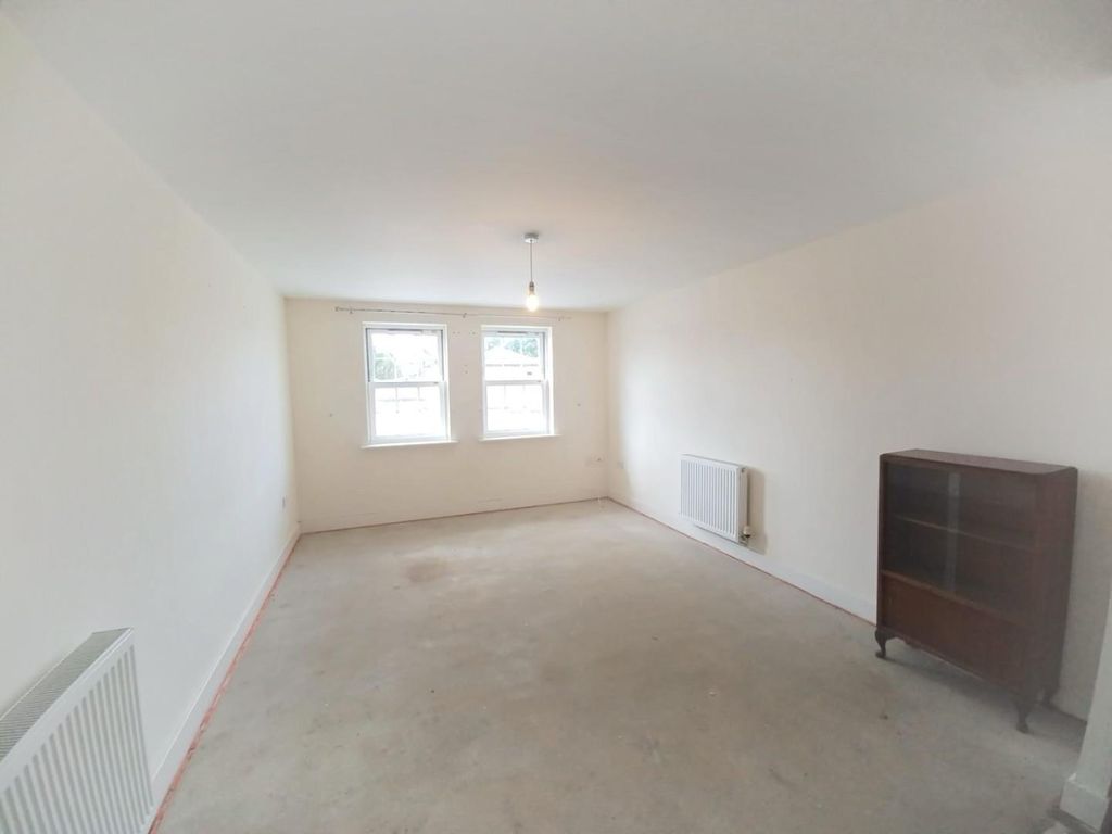 Property photo 2 of 9 Living Room