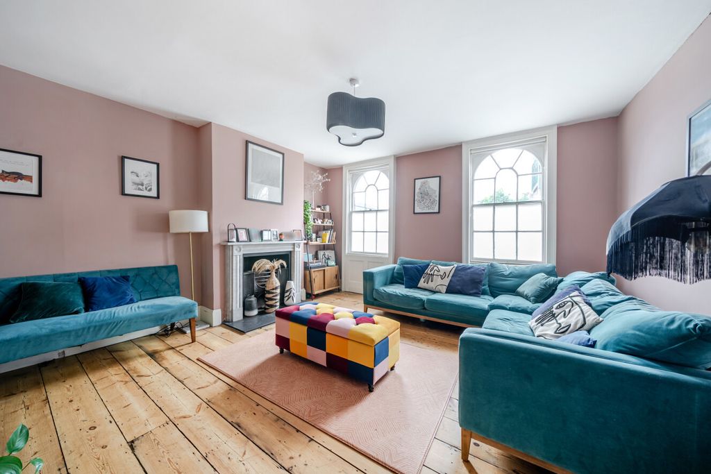 Property photo 1 of 28 1-6A2990d41628d-1...