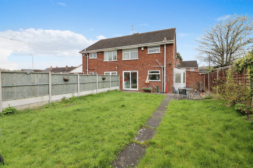 Property photo 2 of 14