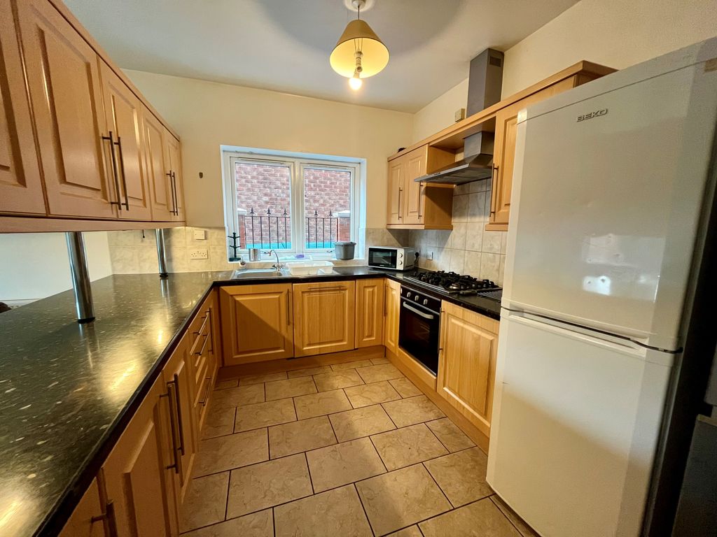 Property photo 3 of 3