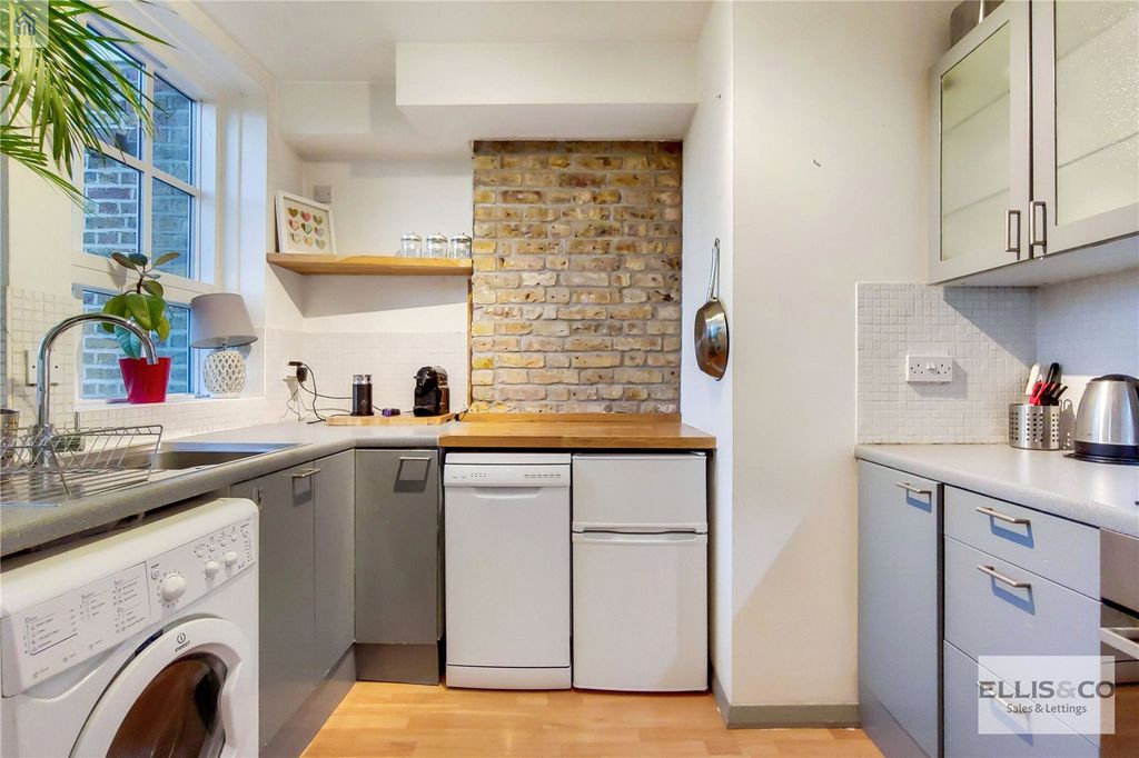 Property photo 1 of 11 Picture No. 07