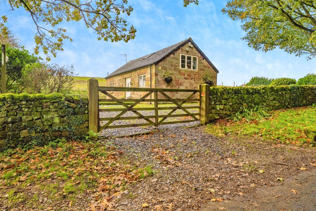 Property photo 1 of 18