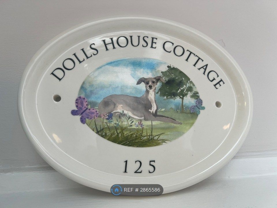 Property photo 2 of 35