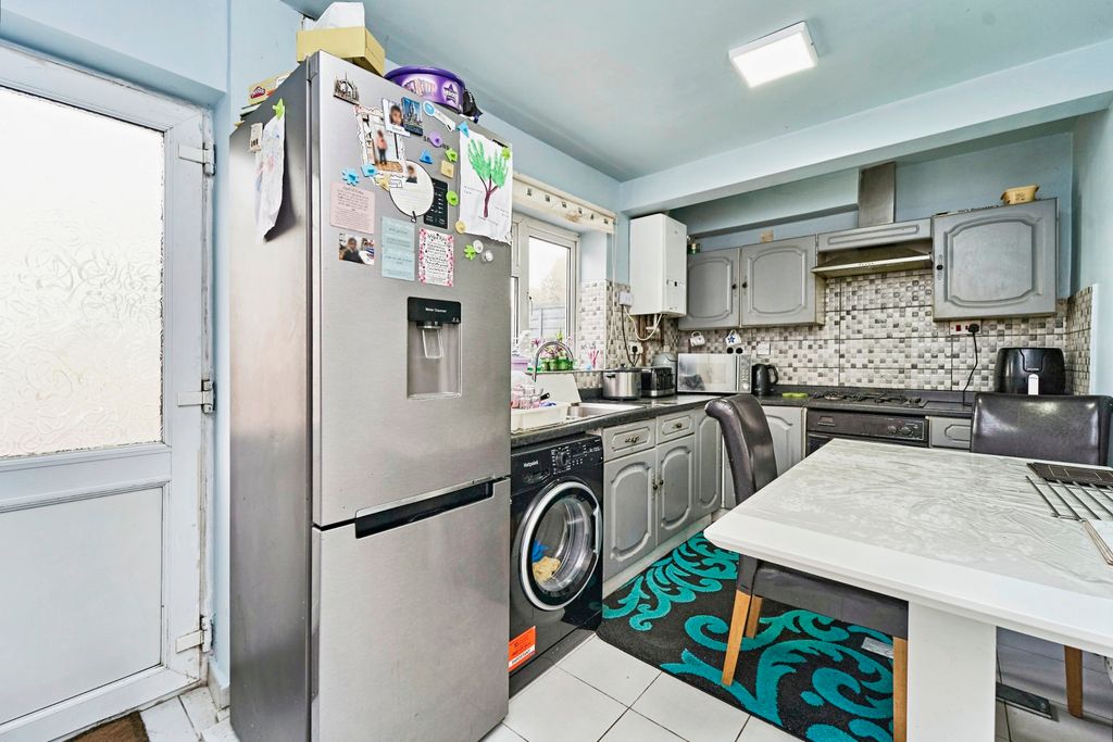 Property photo 3 of 18 Photography
