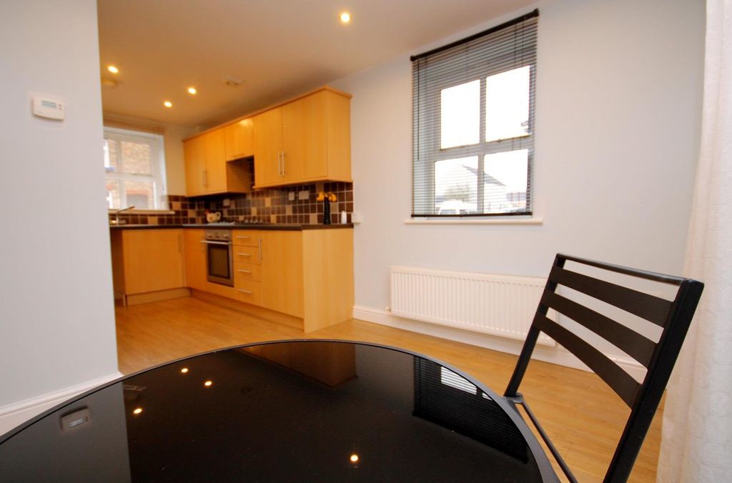 Property photo 3 of 7 La3.Jpg