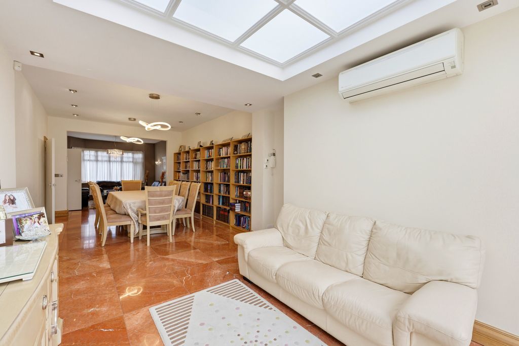 Additional image 19 of 7 bed semi-detached house for saleBroom Lane, Salford M7
