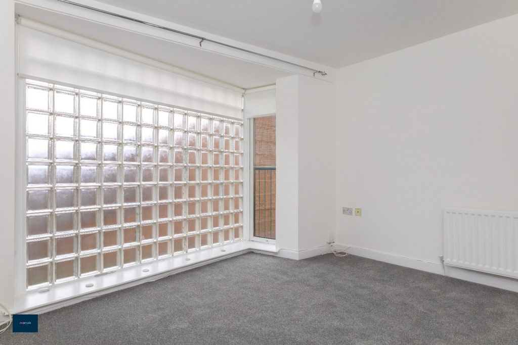 Property photo 2 of 9 Photo 2