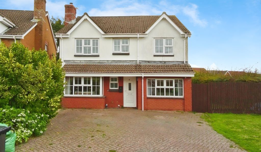 Property photo 3 of 24