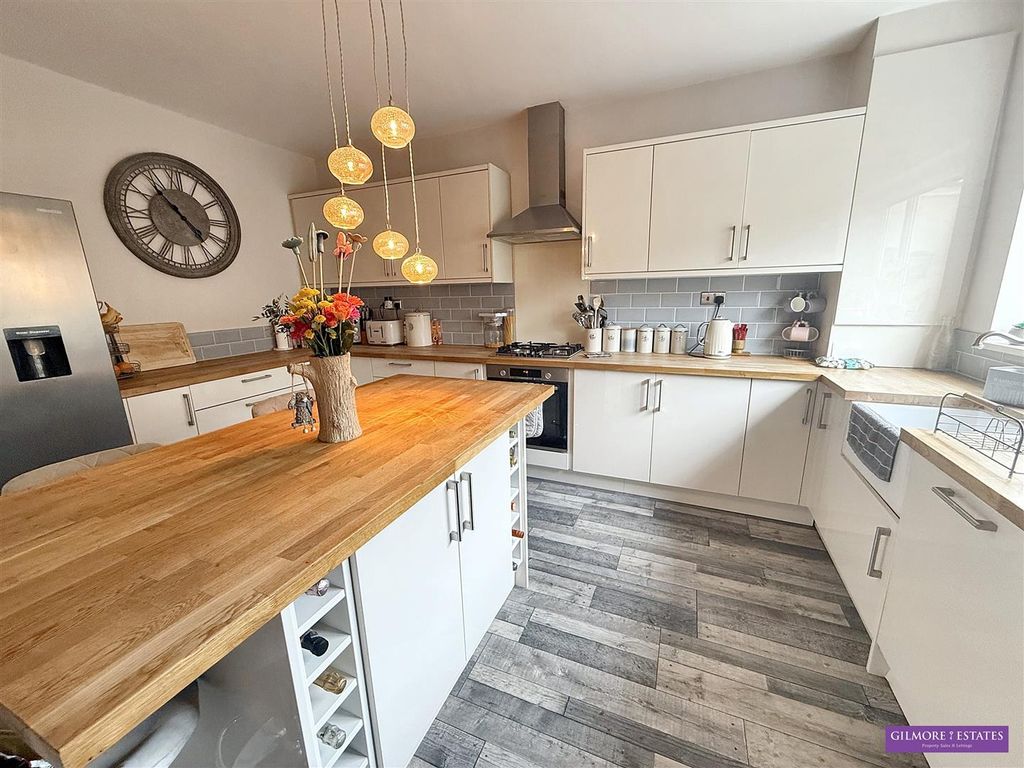 Property photo 2 of 16 10.Jpg