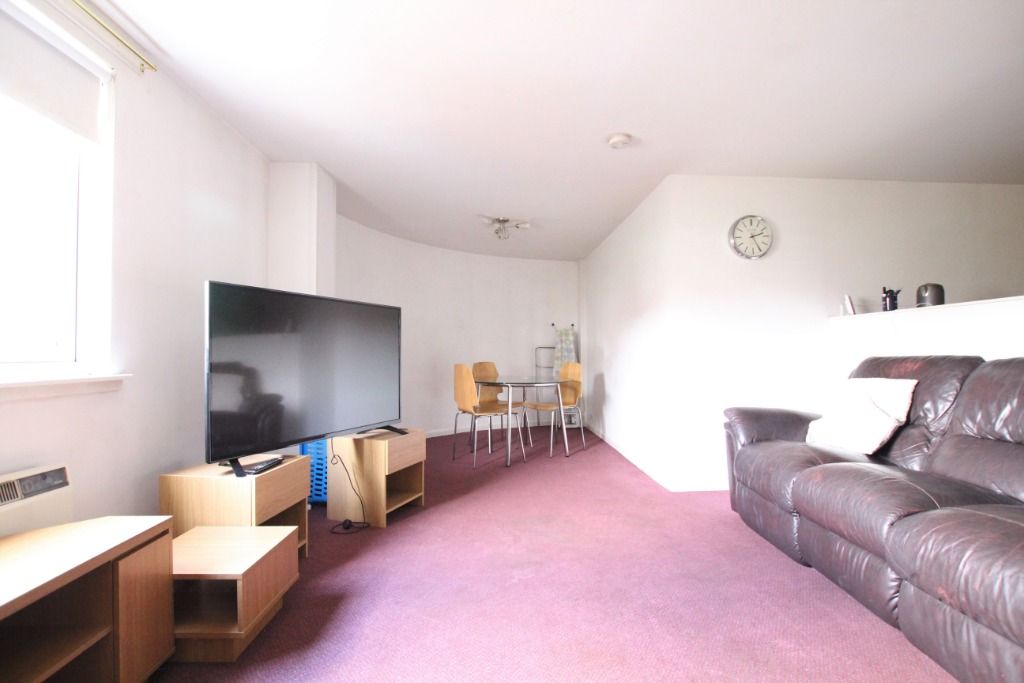 Property photo 2 of 8 Photo 2