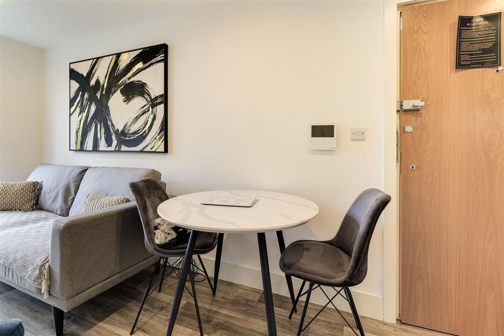 Additional image 9 of 1 bed flat for saleAttewater House, Water Street CB4