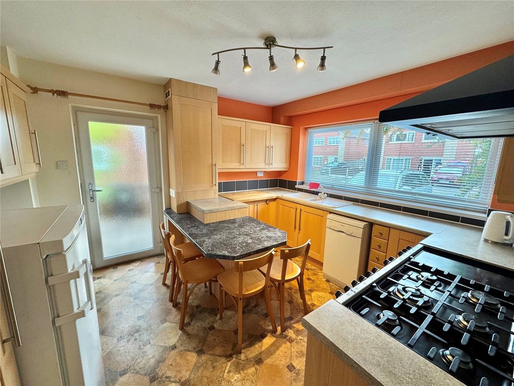 Property photo 2 of 18 Picture No. 01