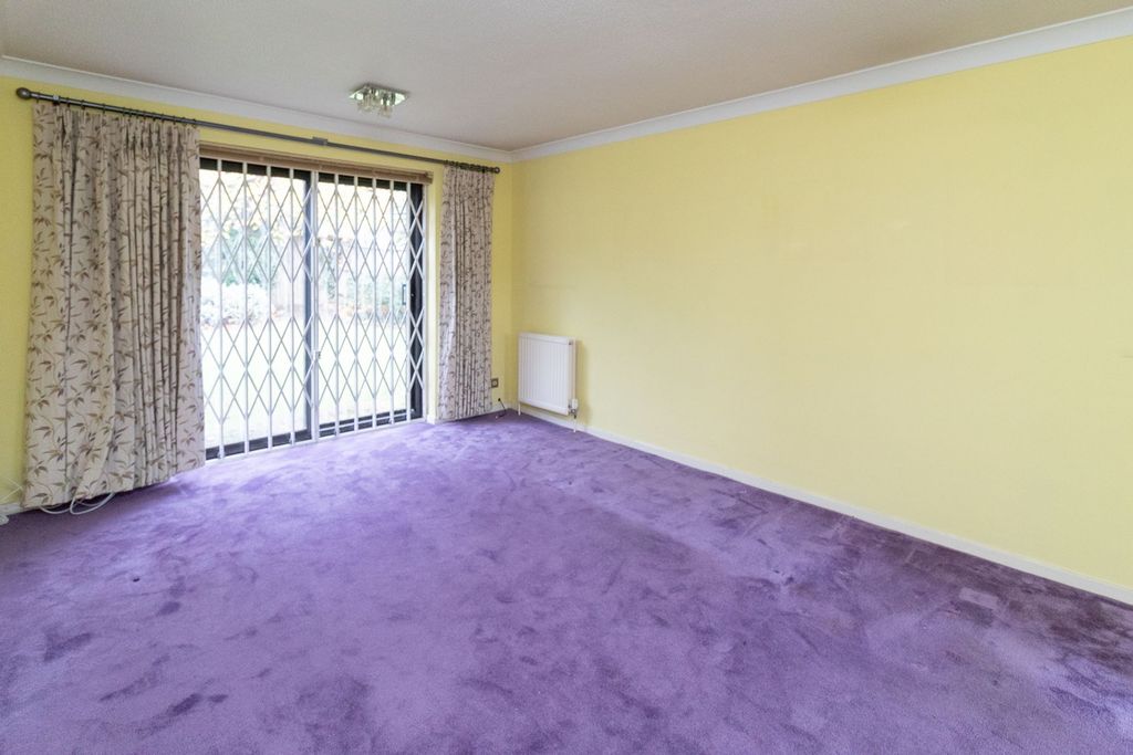 Property photo 2 of 9