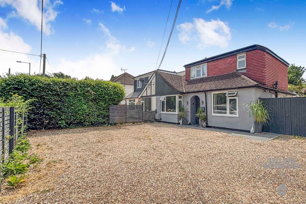Property photo 1 of 21 4944840