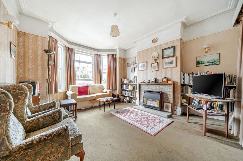 Property photo 3 of 12 1388094-1-6941332...