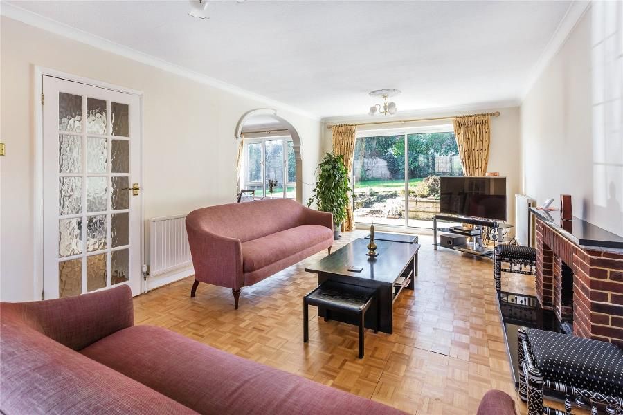 Property photo 2 of 25