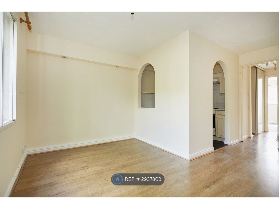Property photo 1 of 16 Living Room And Hallway