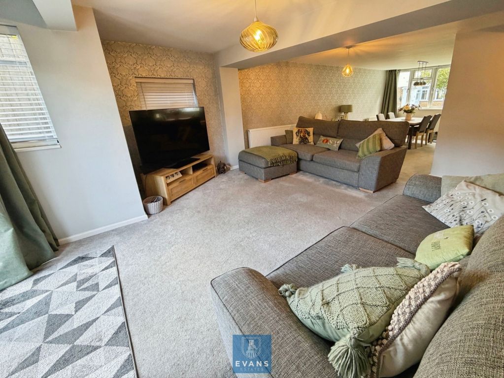 Property photo 2 of 21 Pbox-Img.Jpg