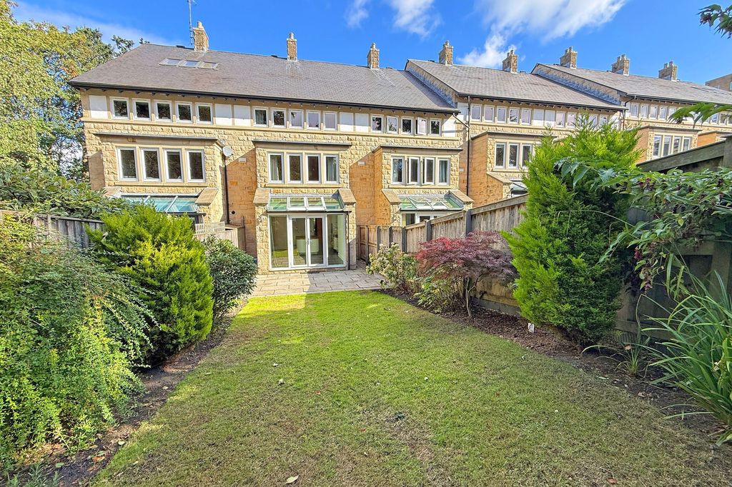 Property photo 3 of 38