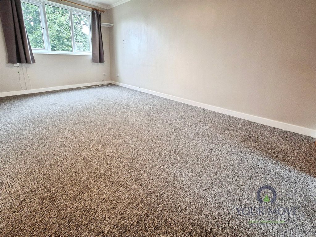Property photo 2 of 6 Lounge
