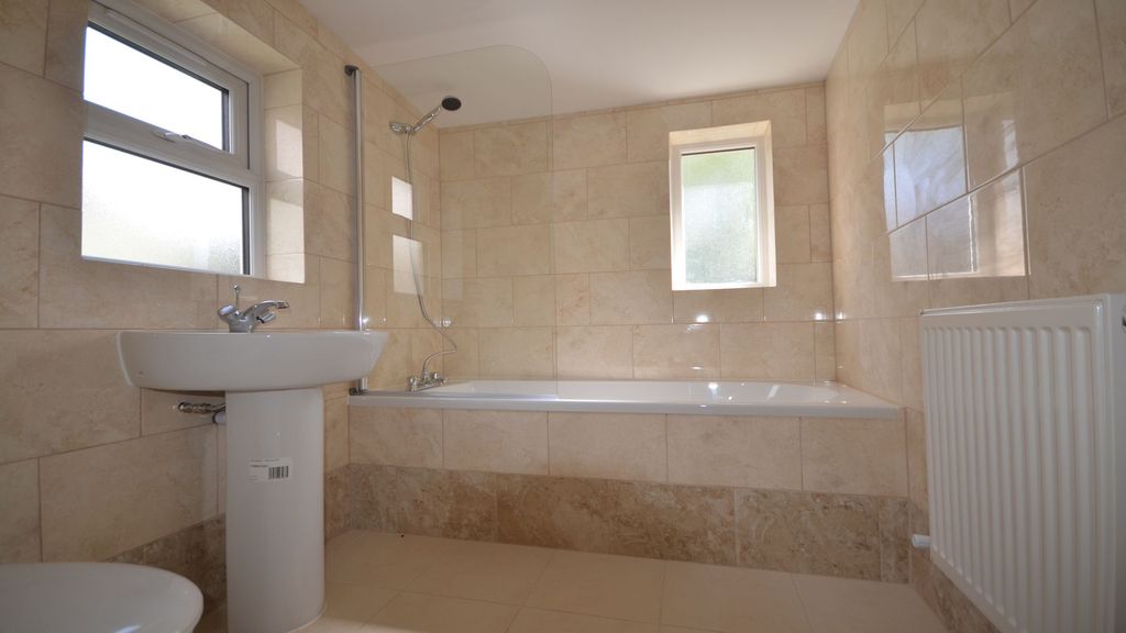 Property photo 3 of 12 Bath_Result.Jpg