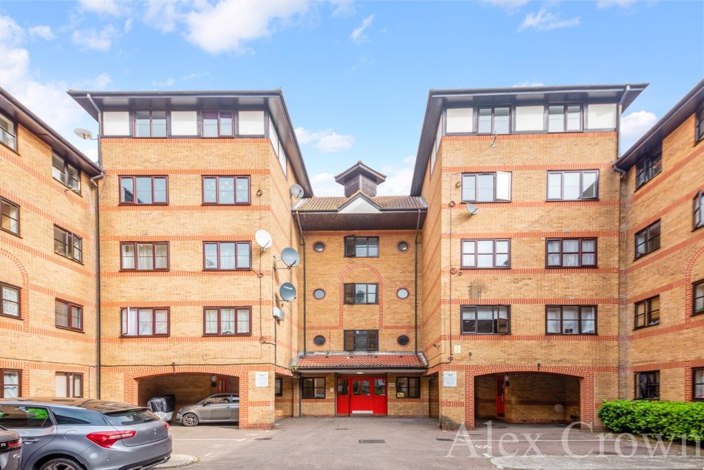 Property photo 1 of 12