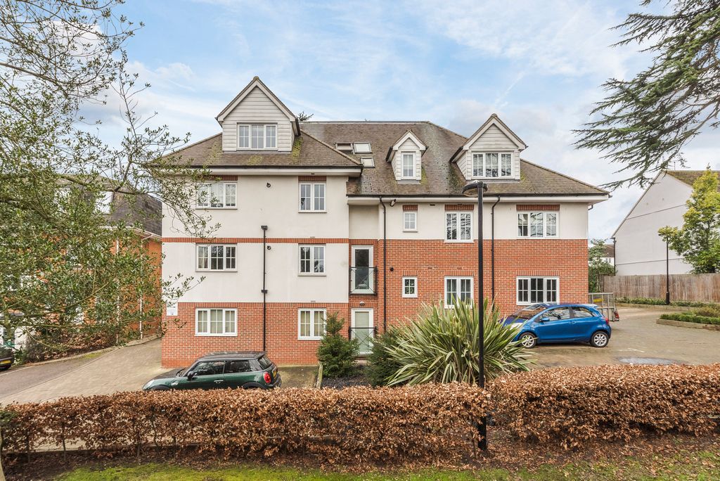 Property photo 1 of 9