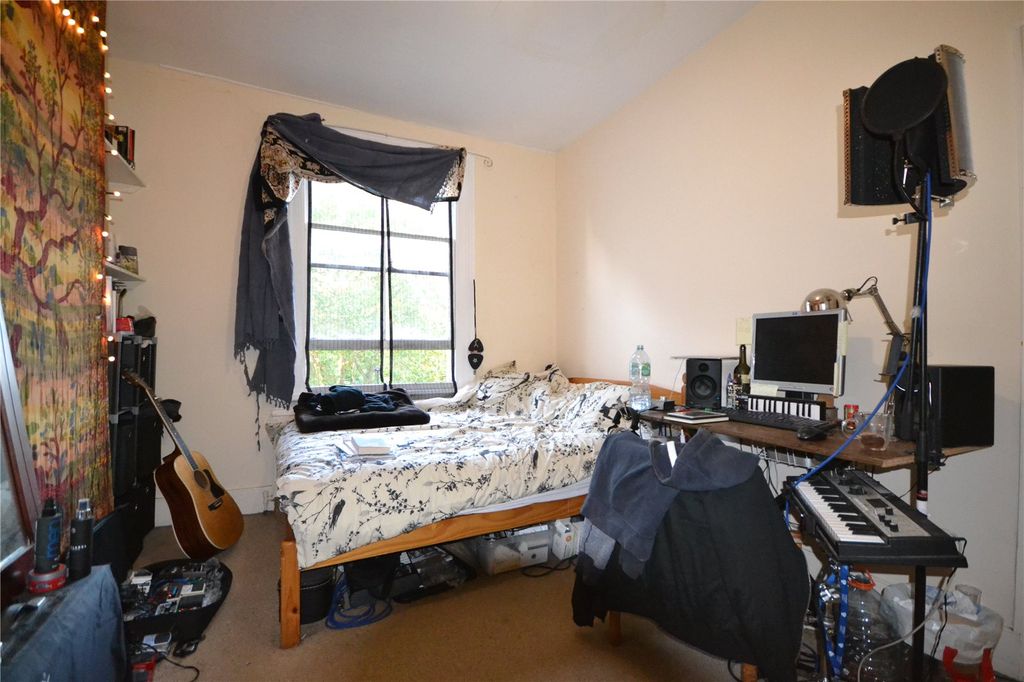 Property photo 3 of 5 Picture No. 10