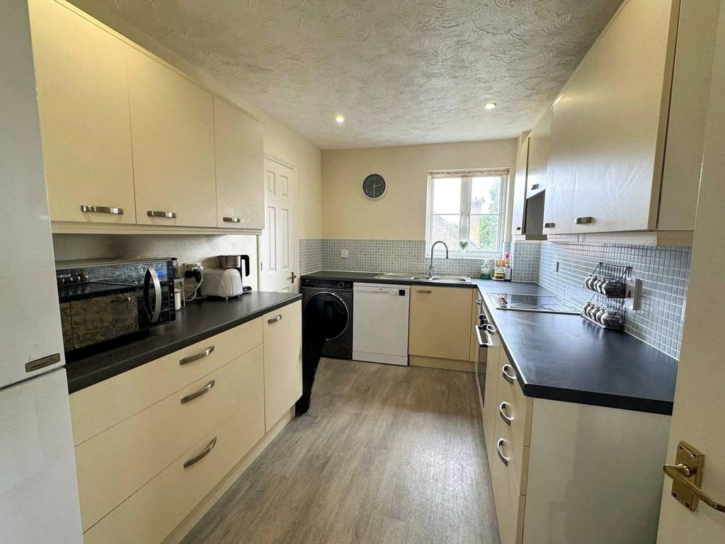 Property photo 3 of 10 Picture No. 09