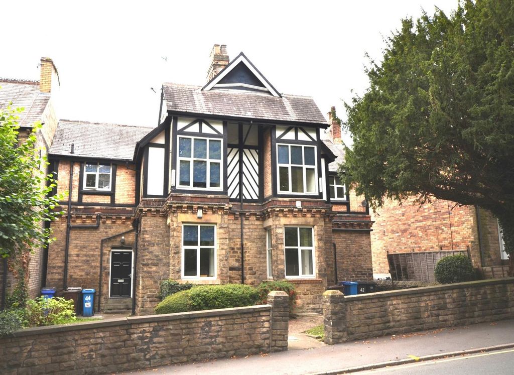 Property photo 1 of 12 Front.Jpg