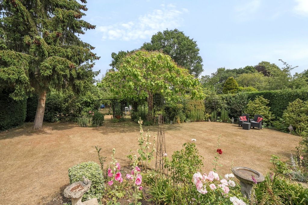 Property photo 2 of 15 Garden